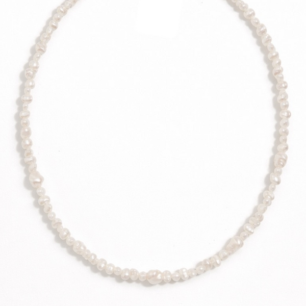 COLAR COM PÉROLAS